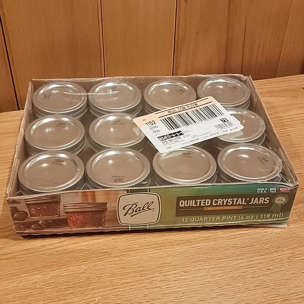 Ball Quilted Crystal Jelly Jar 12 Quarter Pints (Pack of 12) 4oz